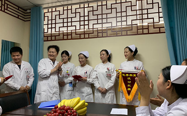 【5.12护士节】LEDONG体育·（中国）官方网站,举办茶话会白衣天使受表彰(图6)