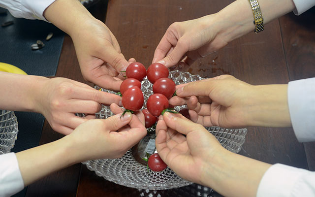 【5.12护士节】LEDONG体育·（中国）官方网站,举办茶话会白衣天使受表彰(图10)